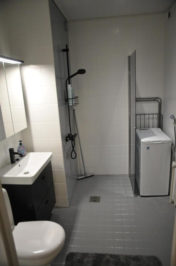 Apartment For Six Near Railway Station Рованиеми Екстериор снимка